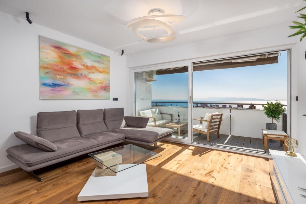Aenei Delux Apartment Rijeka Bagian luar foto