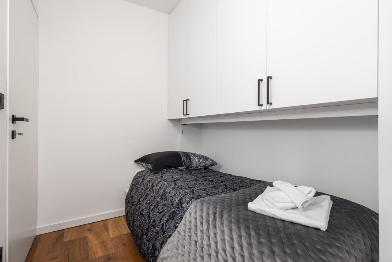 Aenei Delux Apartment Rijeka Bagian luar foto